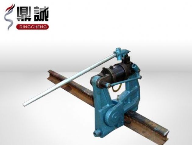 點擊查看詳細信息<br>標題：液壓鋼軌擠孔機 閱讀次數：4442